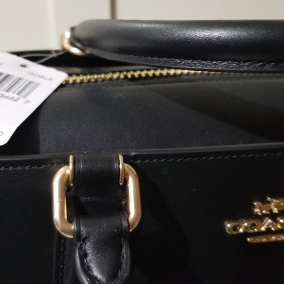 New coach purse with tags.. bought at Dillard - Picture 3 of 6